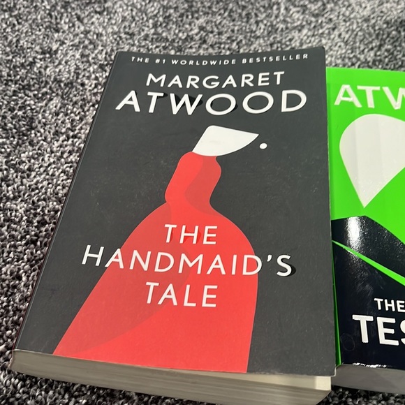 Bundle of 5 Books - Picture 3 of 6